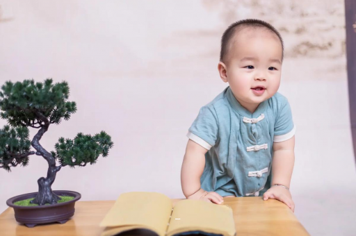 松滋宝宝脸上小白点